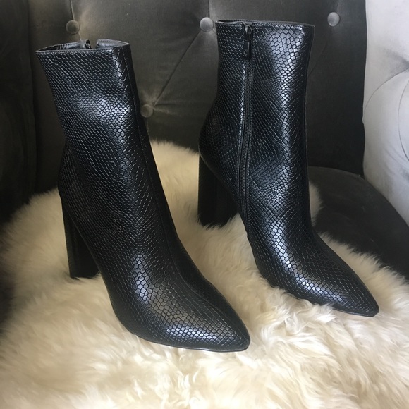 boohoo snake boots